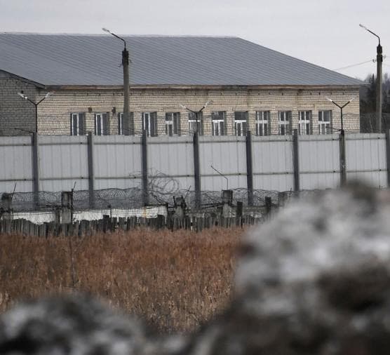 The transfer of Navalny to the medical unit with acute respiratory infections is announced