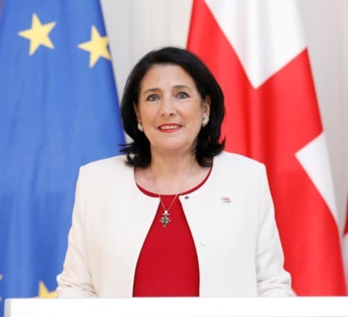 სალომე ზურაბიშვილი თვითიზოლაციაში გადადის