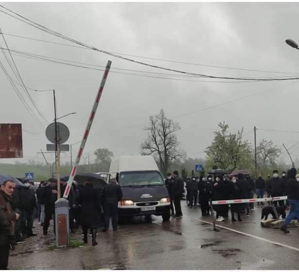 Frontnews image description