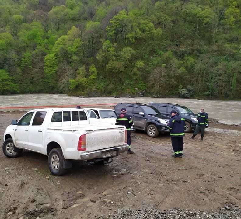 ნამოხვანში სამართალდამცველებმა ჰესის მოწინააღმდეგეების კარვების დაშლა დაიწყეს