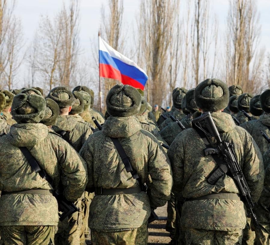 The number of Russian troops near the border of Ukraine will reach 110 thousand people – Taran
