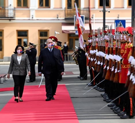 Frontnews image description