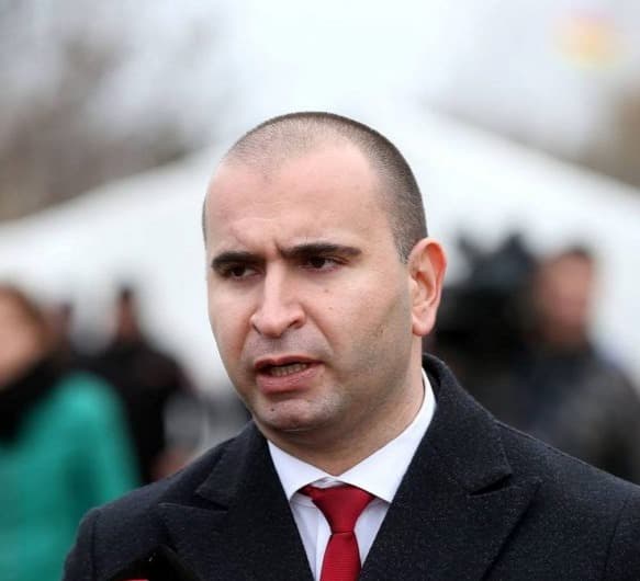 “არ დაგვავიწყდეს ვის მისცა ხმა იმ ხალხის ალბათ, 80/90%-მა, ვინც “41” ნომერი შემოხაზა – გახარიას, კალაძეს და ივანიშვილს!”