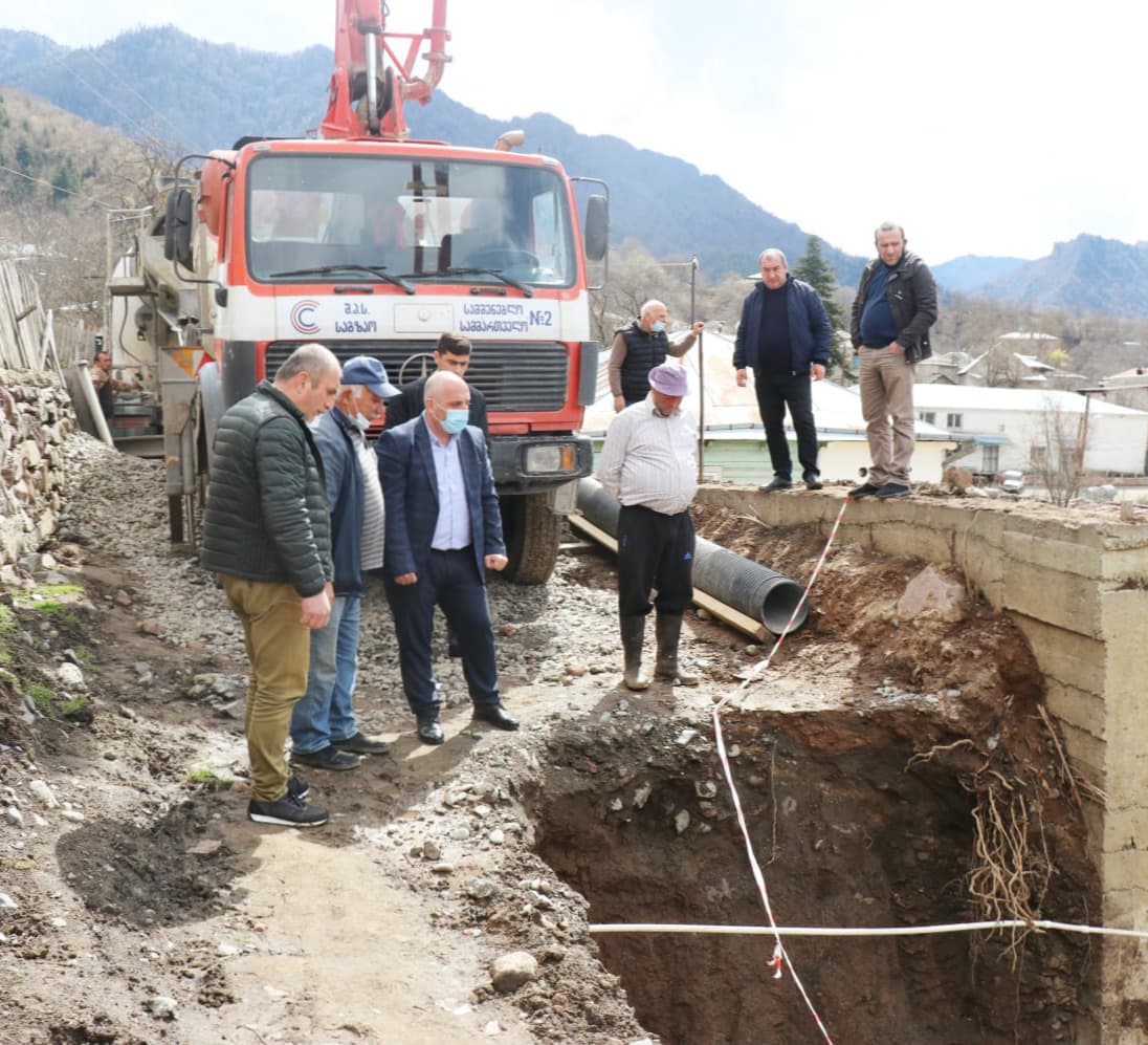 Frontnews image description