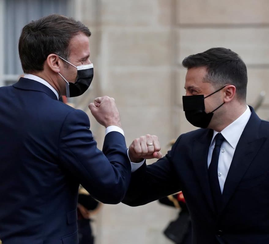 Meeting of Zelensky and Macron began in Paris at the Elysee Palace