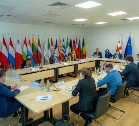 დღეს “ქართულ ოცნებასა” და ოპოზიციას შორის შეხვედრა გაიმართება