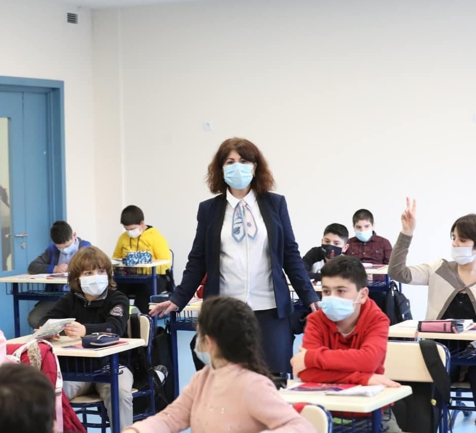 Frontnews image description