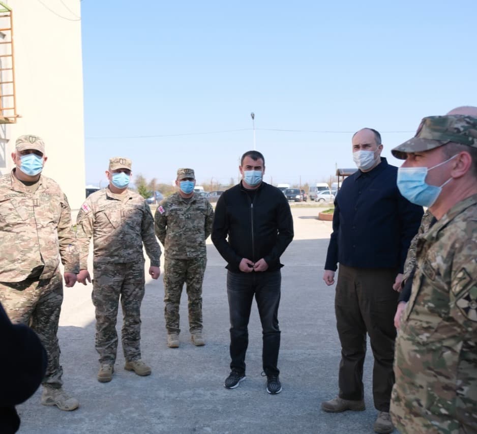 თავდაცვის მინისტრი კადეტთა სამხედრო ლიცეუმს ესტუმრა