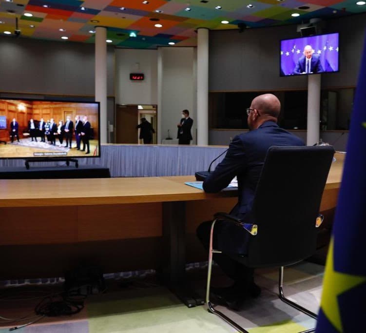 Frontnews image description