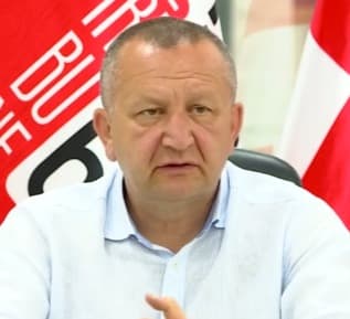 “დღეს პარლამენტში შესულ ყველა ოპოზიციონერს სწორედ გახარია გამოყრის გარეთ”