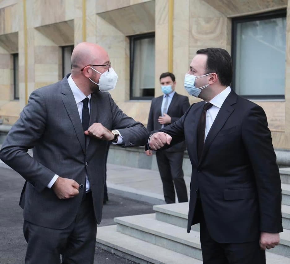 Frontnews image description