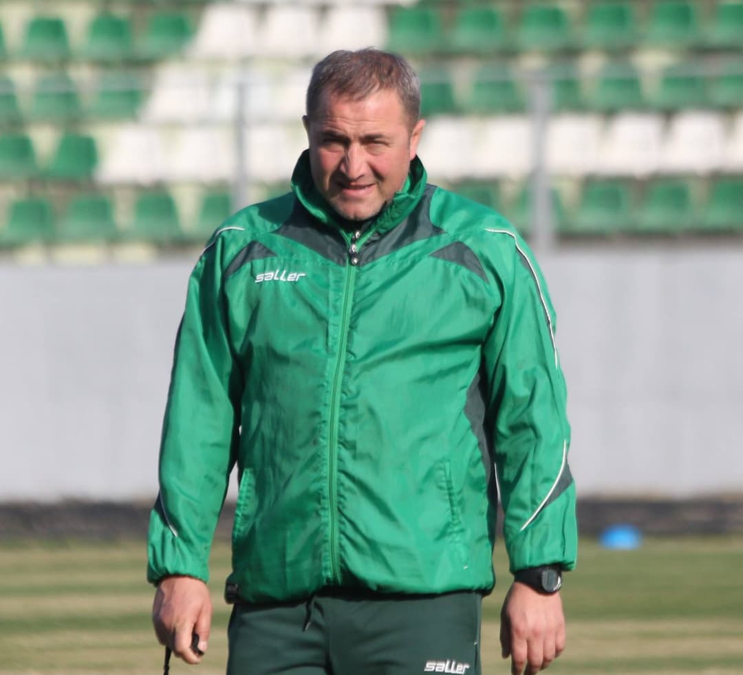 “ტორპედოს” მთავარმა მწვრთნელმა დაკავებული თანამდებობა დატოვა