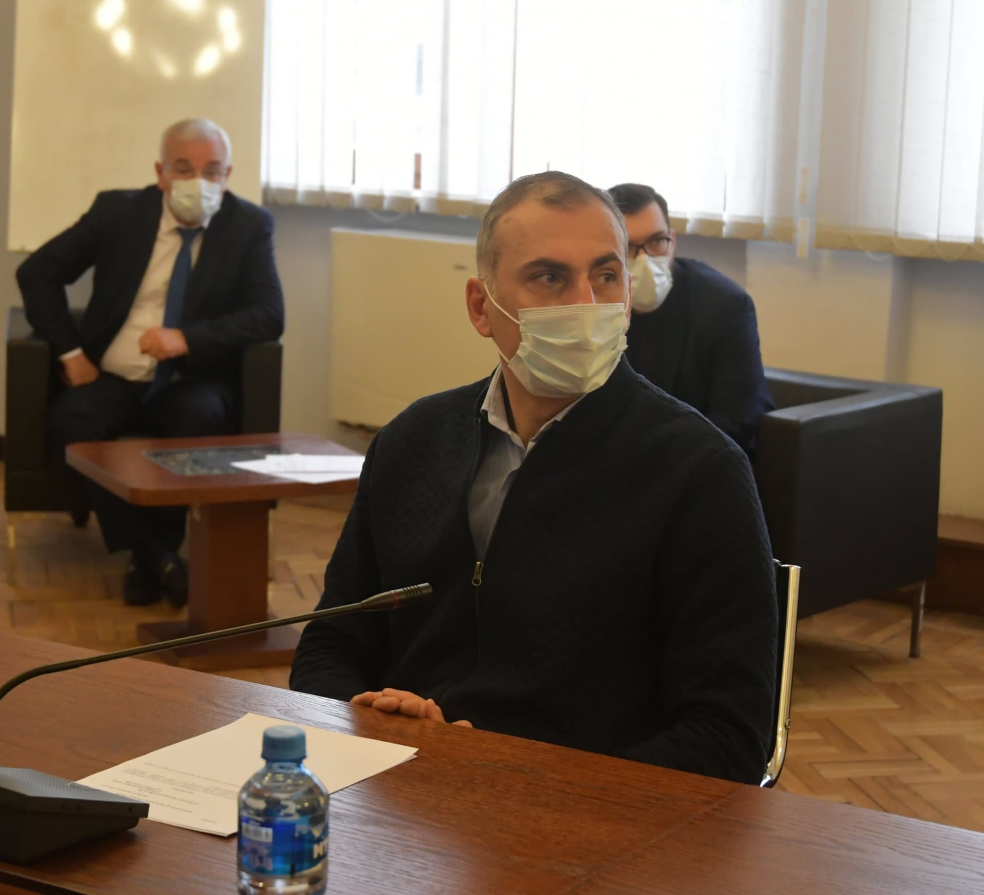 Frontnews image description