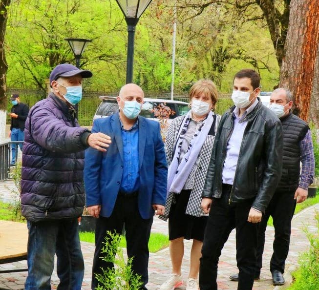 Frontnews image description