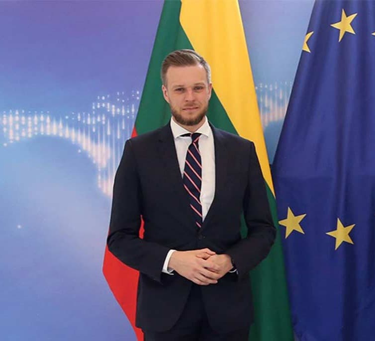 “შეგვიძლია, გავაღოთ კარი, მაგრამ საქართველომ თავად უნდა მიიღოს გადაწყვეტილება, შევიდეს ამ კარით”