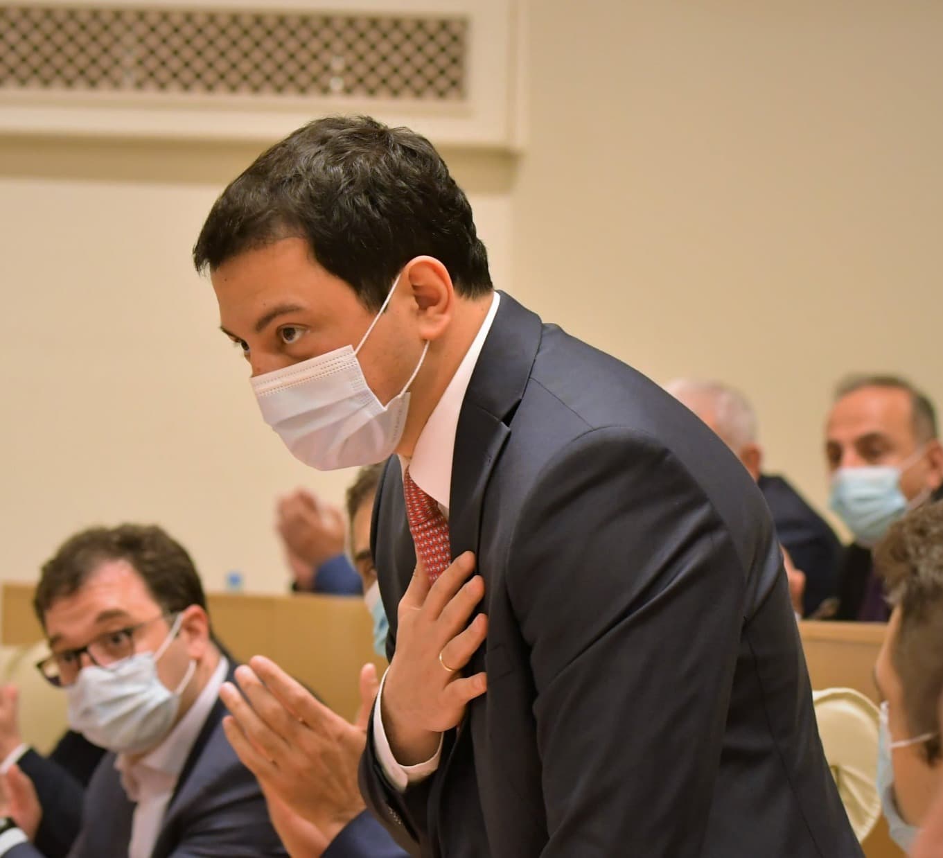 Frontnews image description