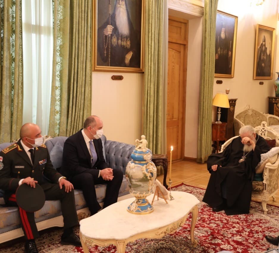 Frontnews image description