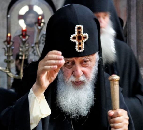 “წავიდა ჩვენგან ბატონი კახი კავსაძე, – თანამედროვე ქართული ხელოვნების მშვენება, სიყვარულისა და ერთგულების მაგალითი”