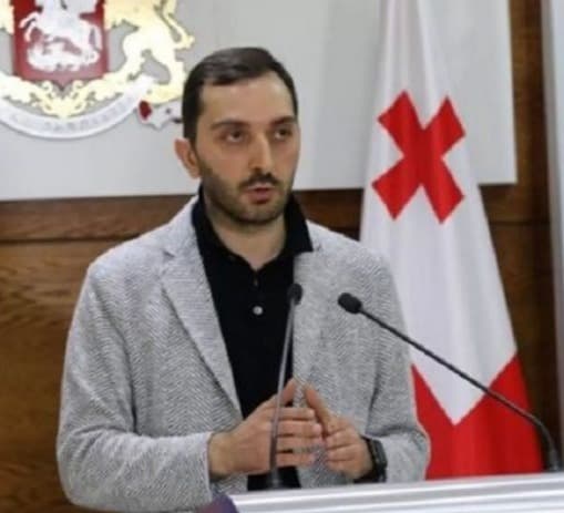 “არ გვაქვს უფლება, მაცივარში გველაგოს ვაქცინა და ველოდოთ ჯანმოს გადაწყვეტილებას”