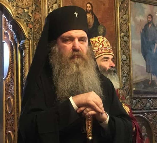 “აბა, მე გამიბედოს ვინმემ და წინ გადამიდგეს, განახებთ იმათ კრიახს”