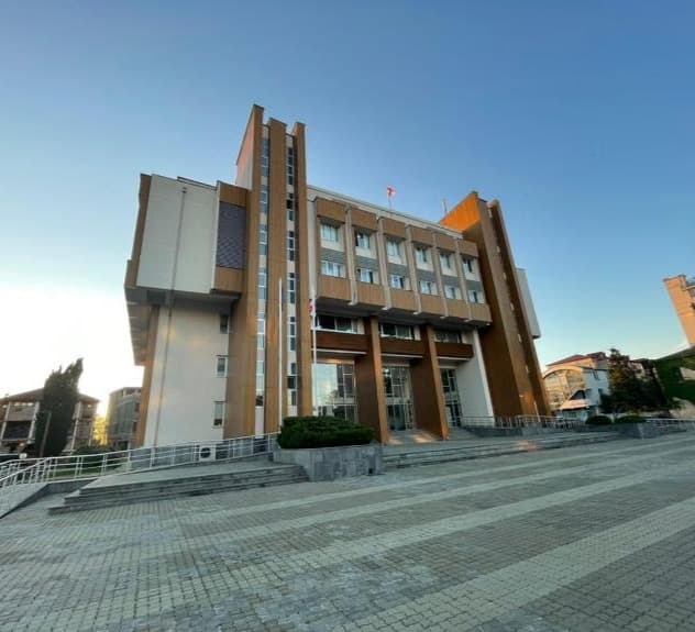 Frontnews image description