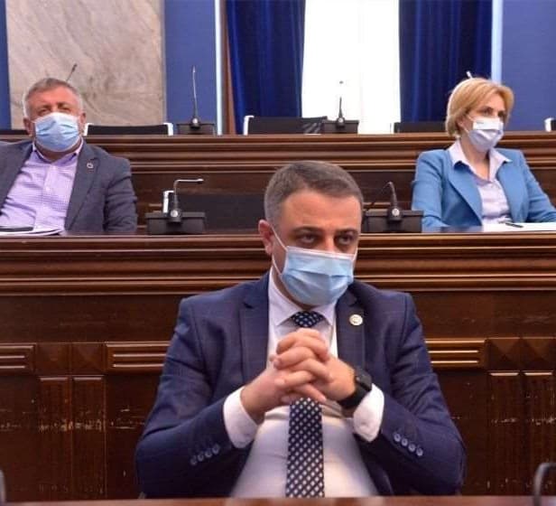 Frontnews image description