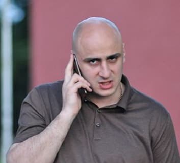 “არ შევადარებ ბატონ გრიგოლ ვაშაძეს სალომე სამადაშვილს არანაირად, ახლოსაც ხაზს არ გავავლებ”