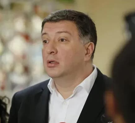 “არავის თანხმობა არ მჭირდება, ეს იყო თავიდან ბოლომდე პოლიტიკური საქმე”