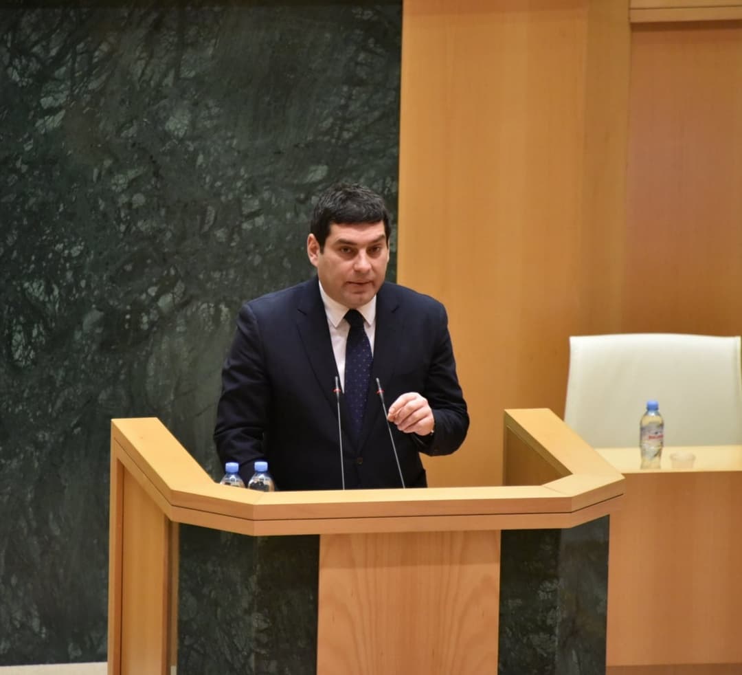 “არავითარი ახალი პოლიტიკური რეალობა არ დამდგარა, გარდა იმისა, რომ წარმოდგენის ერთი ნაწილი დასრულდა”