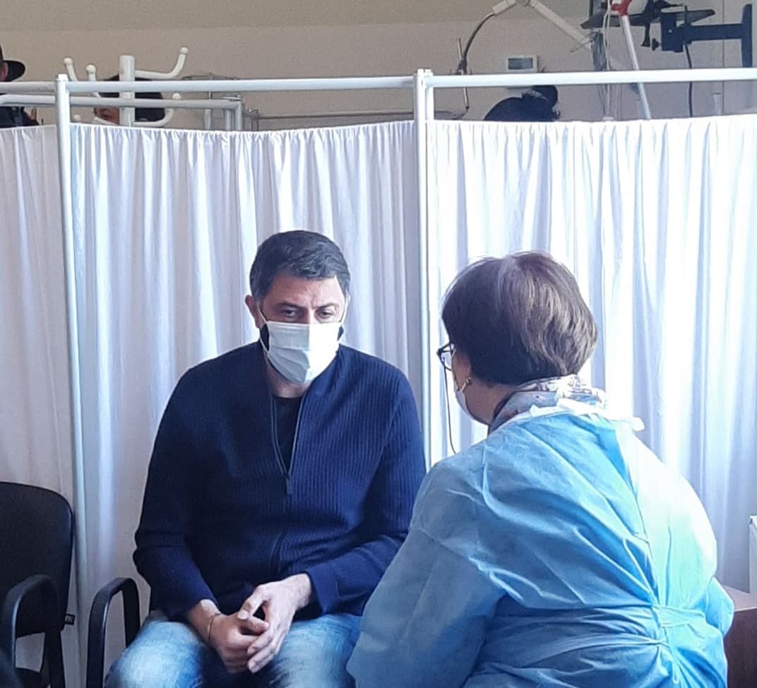 Frontnews image description