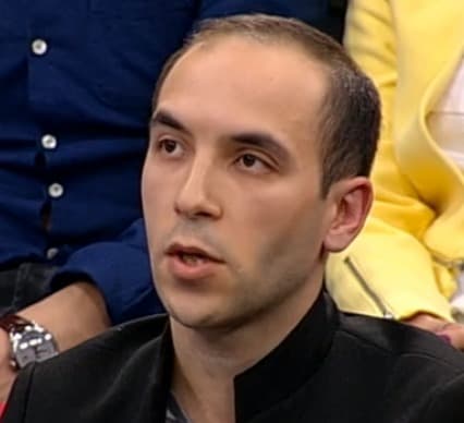 Frontnews image description