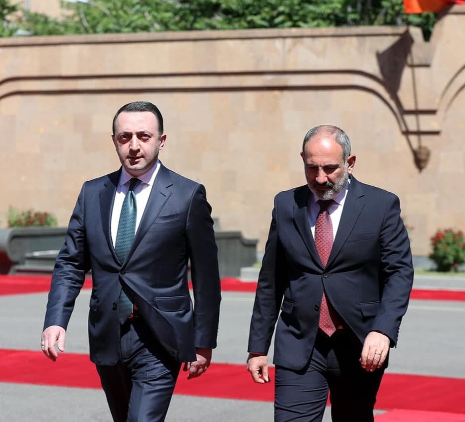 Frontnews image description