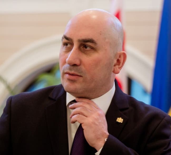 Frontnews image description