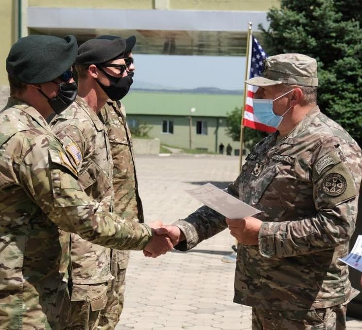 Frontnews image description