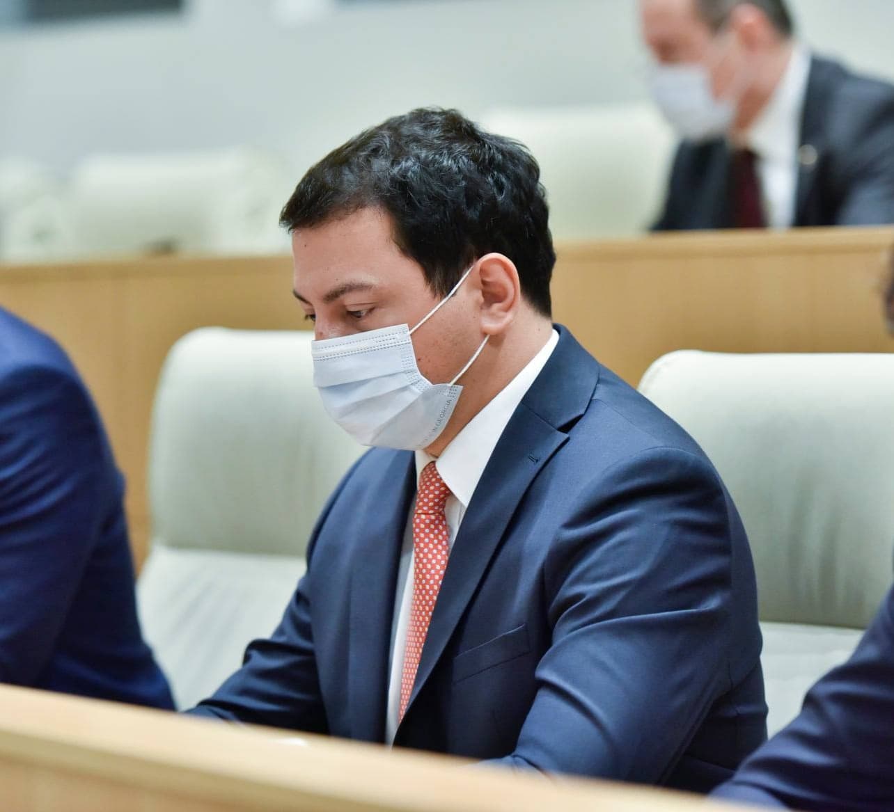 Frontnews image description