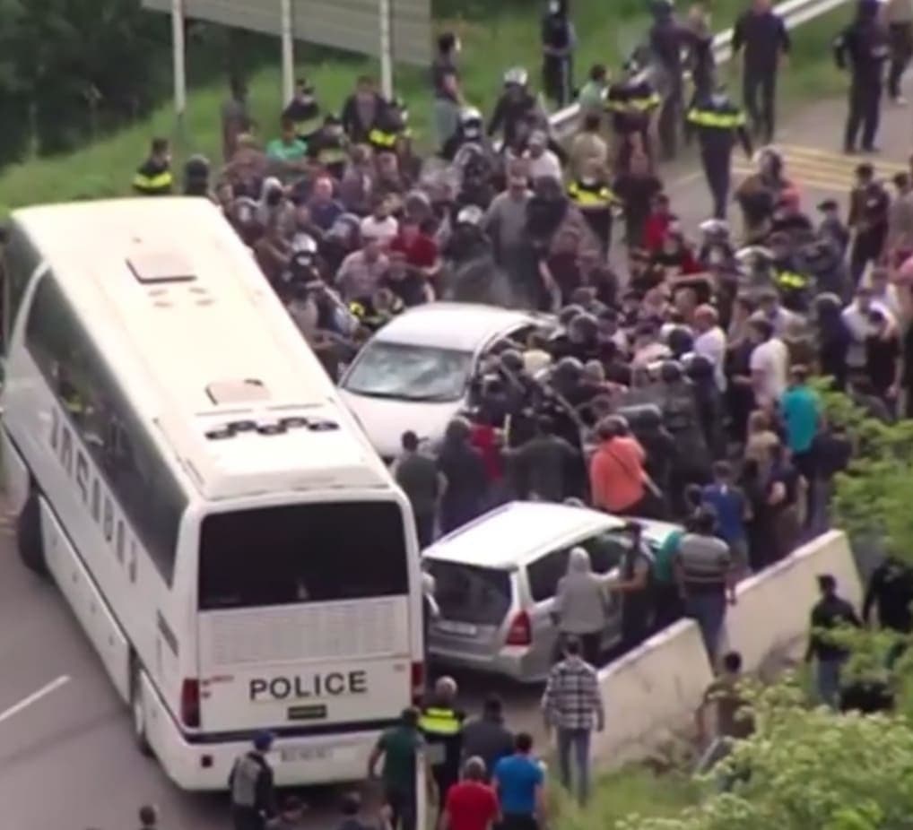 Frontnews image description