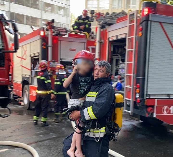 Frontnews image description