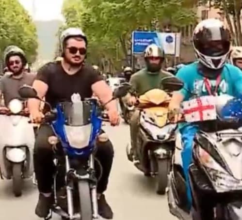 Frontnews image description