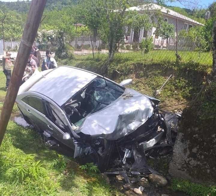 წალენჯიხაში ავტოსაგზაო შემთხვევის შედეგად ოთხი ახალგაზრდა დაშავდა