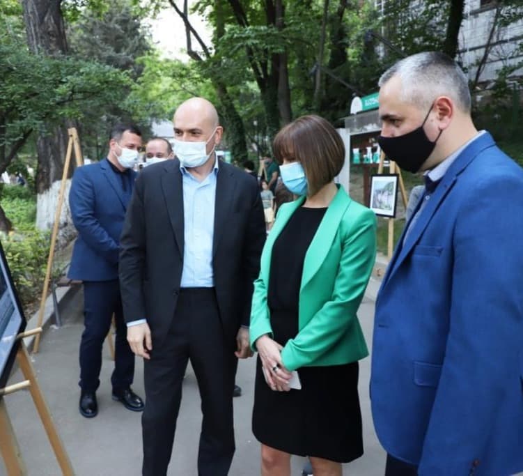 აფხაზეთის დღესთან დაკავშირებით „კადრები აფხაზეთიდან“ ფოტოგამოფენა მოეწყო