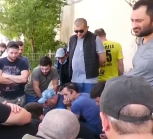 “ნაბეღლავის” ქუთაისის ფილიალის თანამშრომლებიც გაიფიცნენ