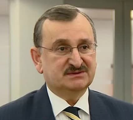 “მთავრობა თარსია, რამდენჯერაც იწყებენ ლარის მცირეოდენი გამყარებისთანავე ბაქი-ბუქს, იმდენჯერვე მოჰყვება გაუფასურება”