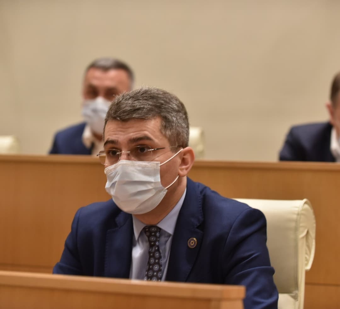 “ჩიხური მდგომარეობიდან ვერ გამოდიან და ახლა ცდილობენ რაღაც საუკეთესო გამოსავალი მონახონ”