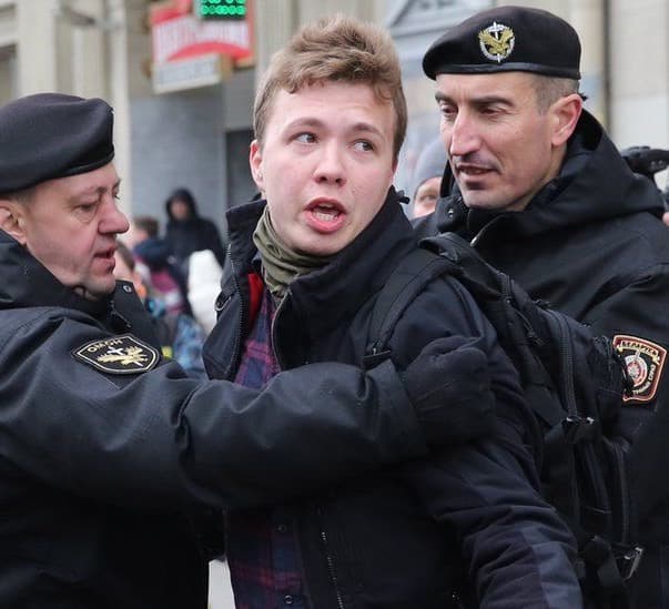 Ryanair plane: Western powers voice outrage at plane ‘hijacking’