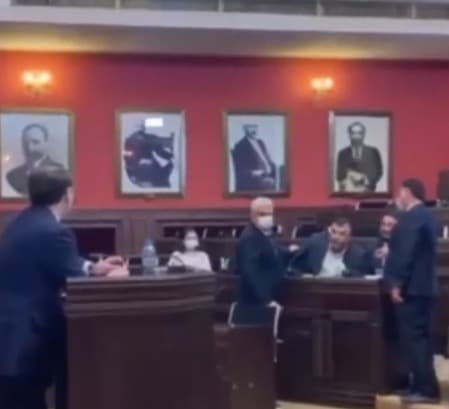 ადამიანის უფლებათა დაცვის კომიტეტზე დაპირისპირება მოხდა