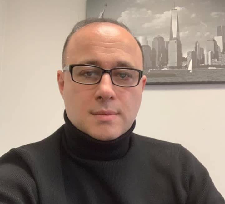 “30 000-იან ეკრანს რომელი ემიგრანტი დაგიფინანსებდა, ალბათ, ” რუბლი” გადმოგირიცხეს პუტინისტებმა!”