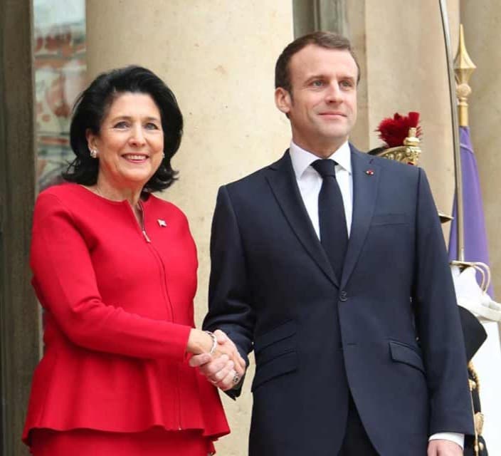 Frontnews image description