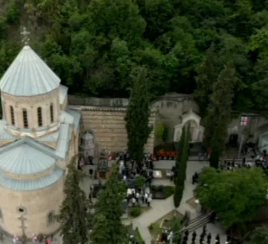 გენერალ გიორგი კვინიტაძის ნეშტი მთაწმინდის პანთეონში დაკრძალეს