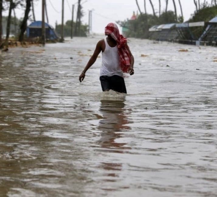 Cyclone Yaas: Severe storm makes landfall on India coast