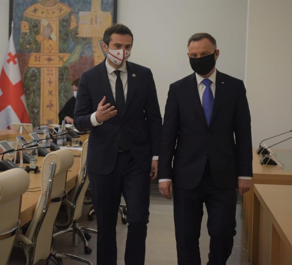 Frontnews image description